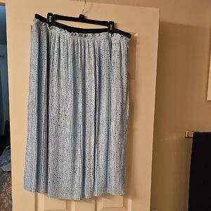 Torrid Pale Blue and Dark Blue Stars  "Striped" Maxi Skirt with Elastic Waist